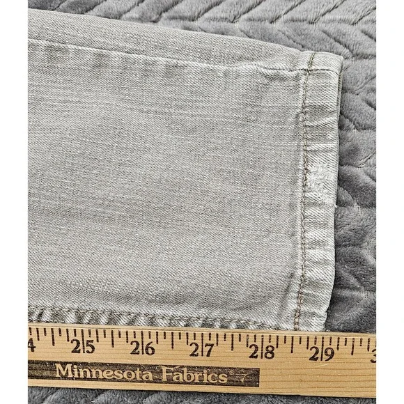 Free People Size 28×29  Women's‎ Gray Distressed Ripped Jeans - Picture 5 of 5